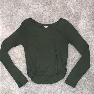 Green long sleeve slightly cropped top
